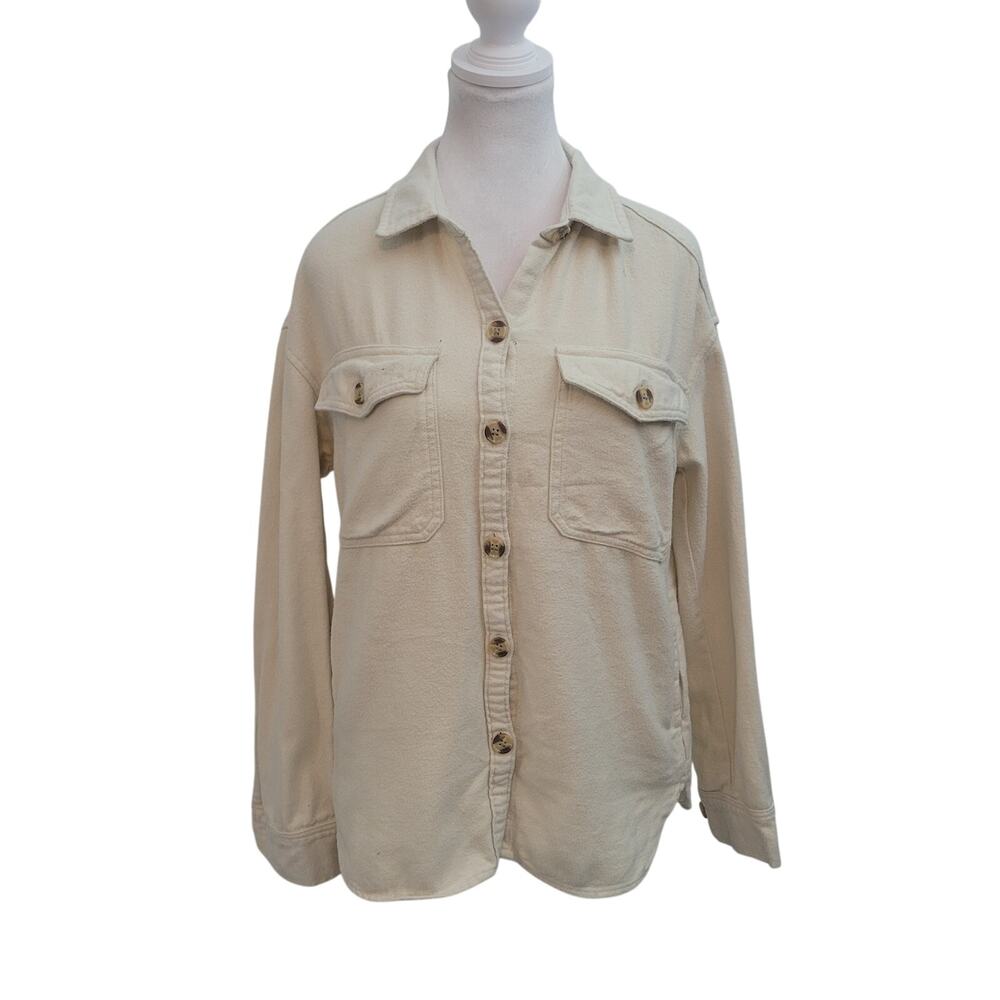 Hollister Size XS Cream Boyfriend Fit Button Up Pockets Fleece Casual Soft